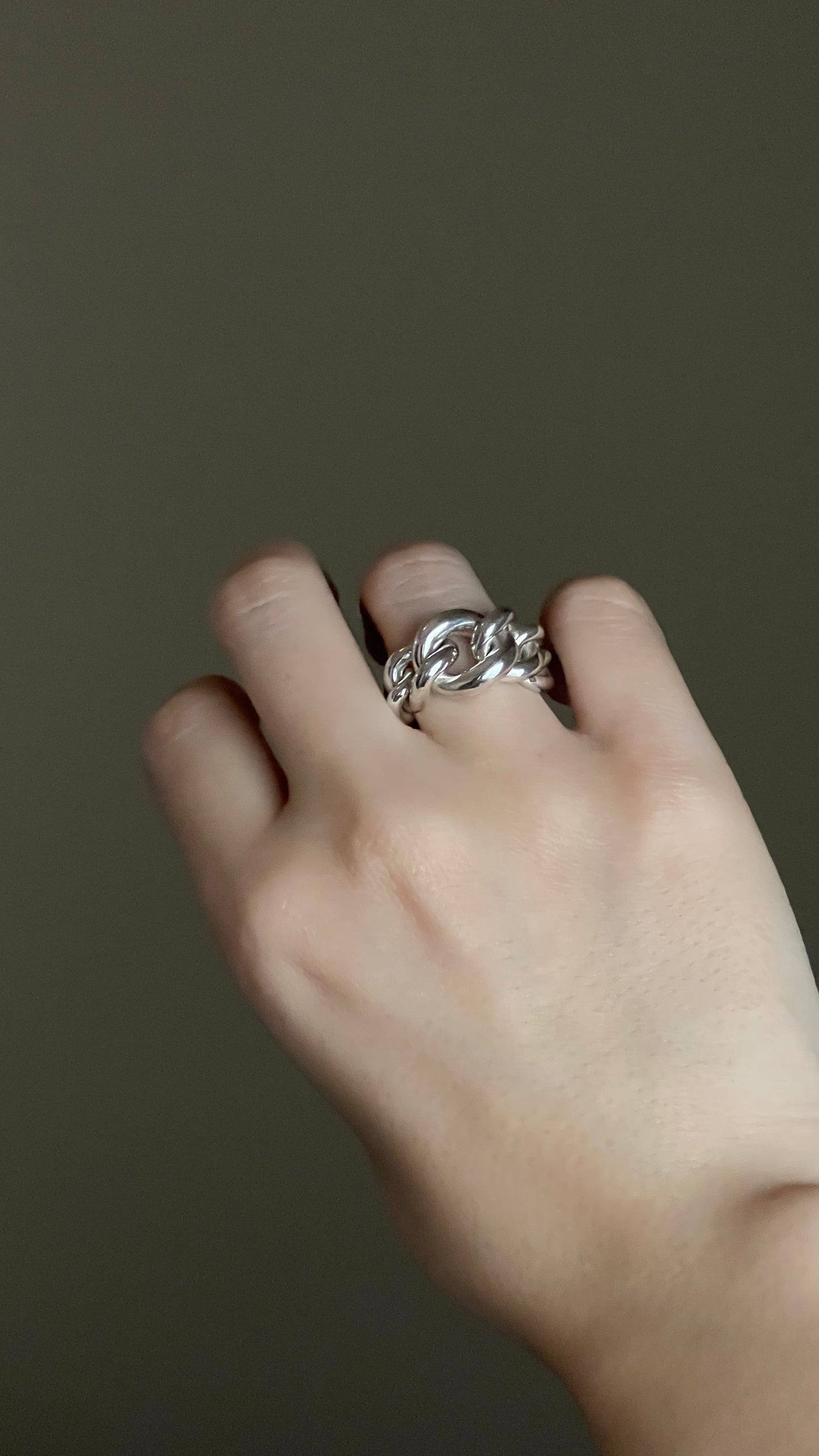 Contrast chain ring