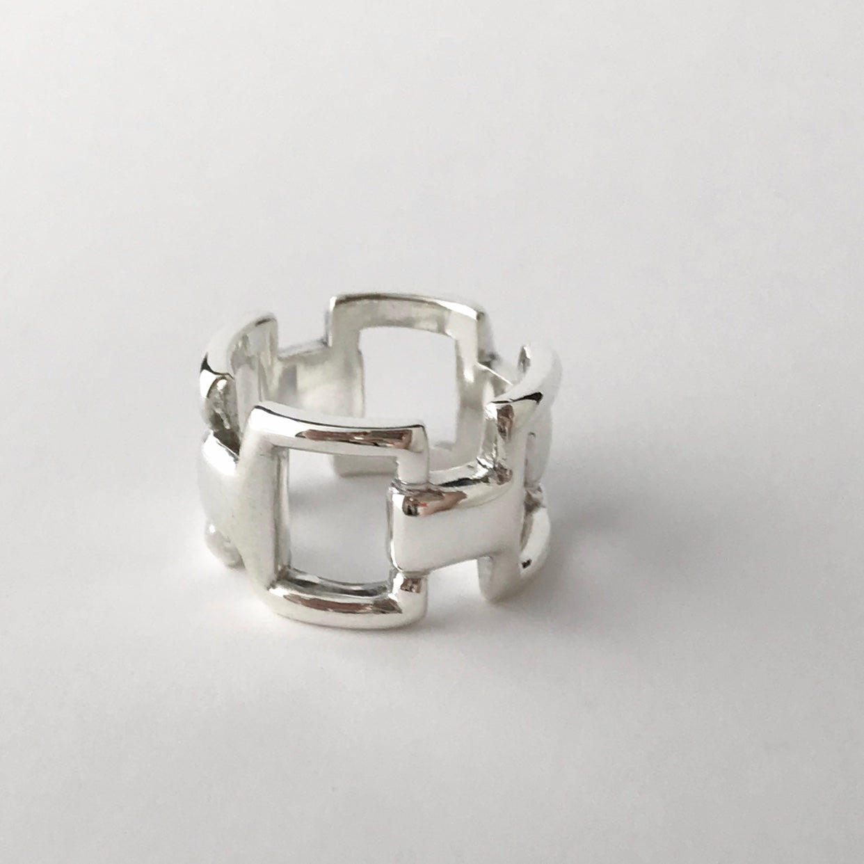 Squares ring