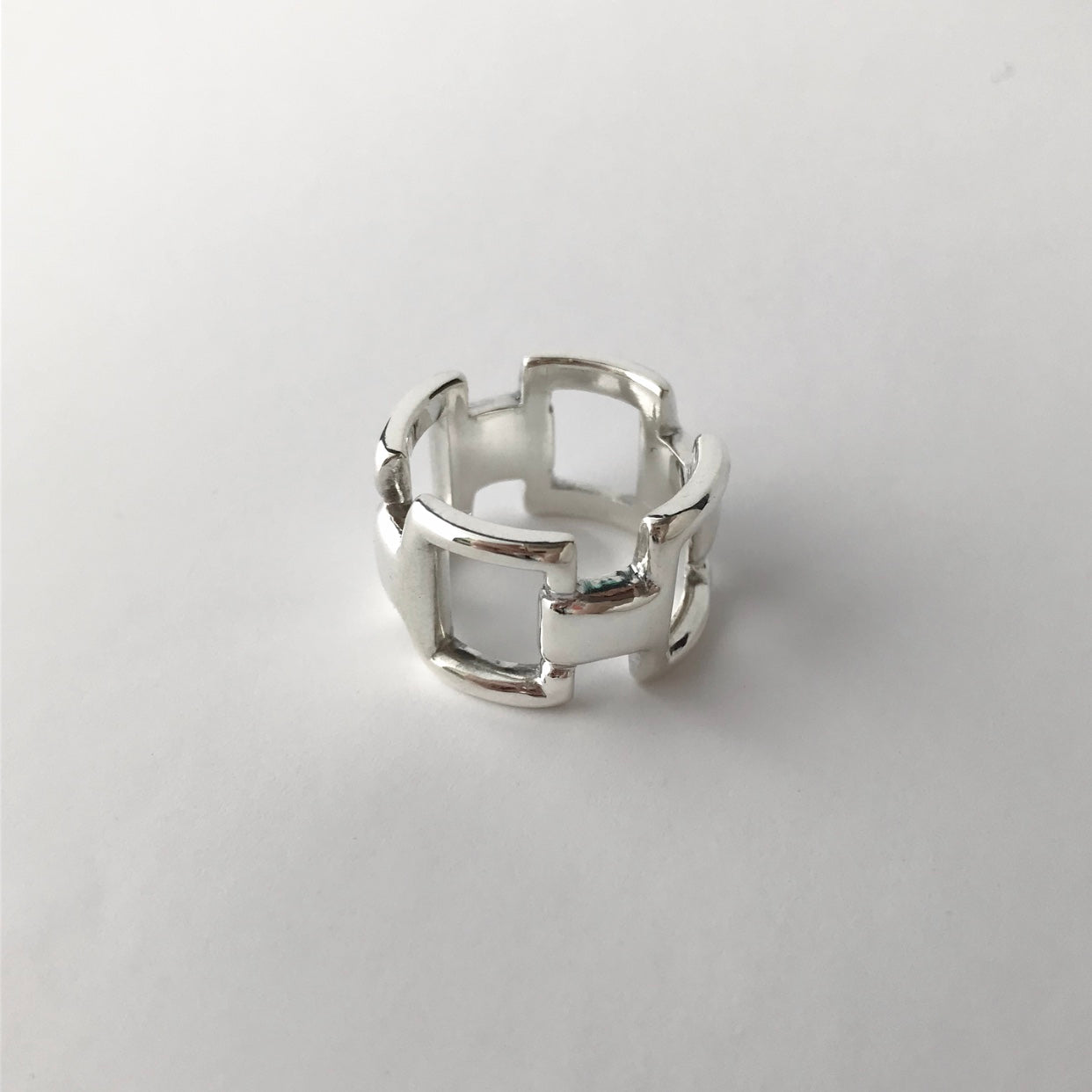 Squares ring