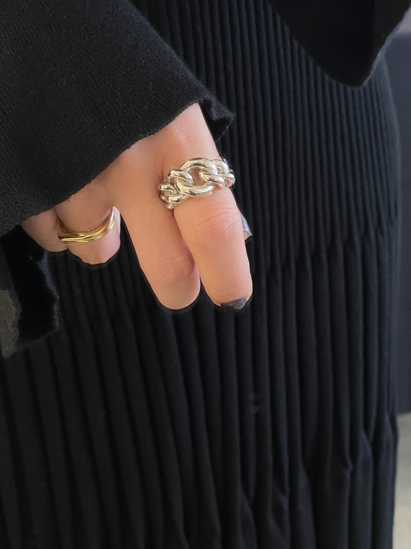 Contrast chain ring