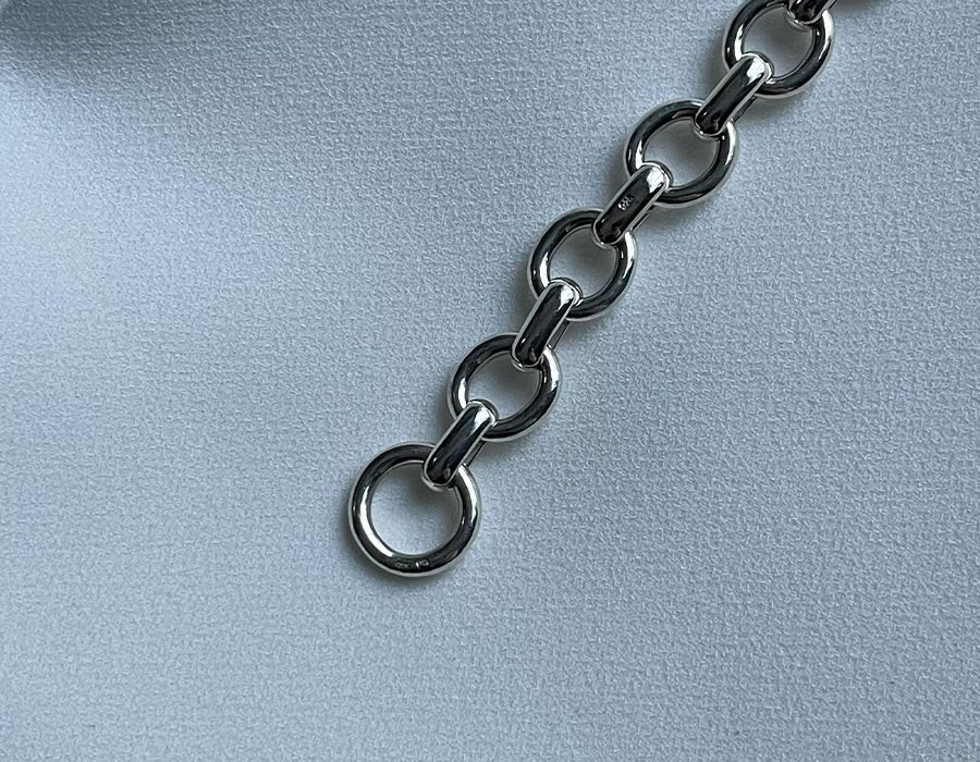 Chunky oval bracelet
