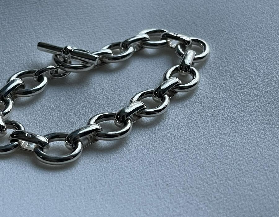 Chunky oval bracelet
