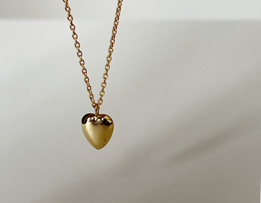 Round heart necklace