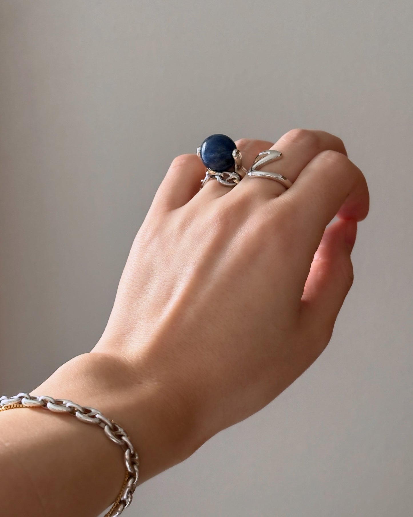 Sphere gemstone ring [M]