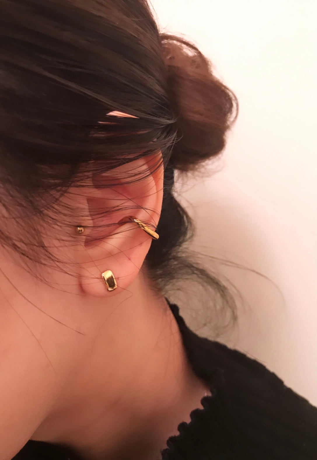 Ear cuff