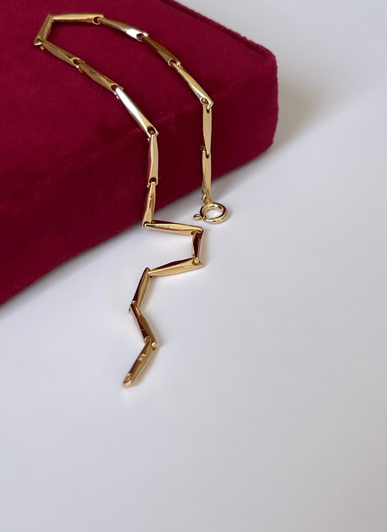 Rhombus cut chain bracelet