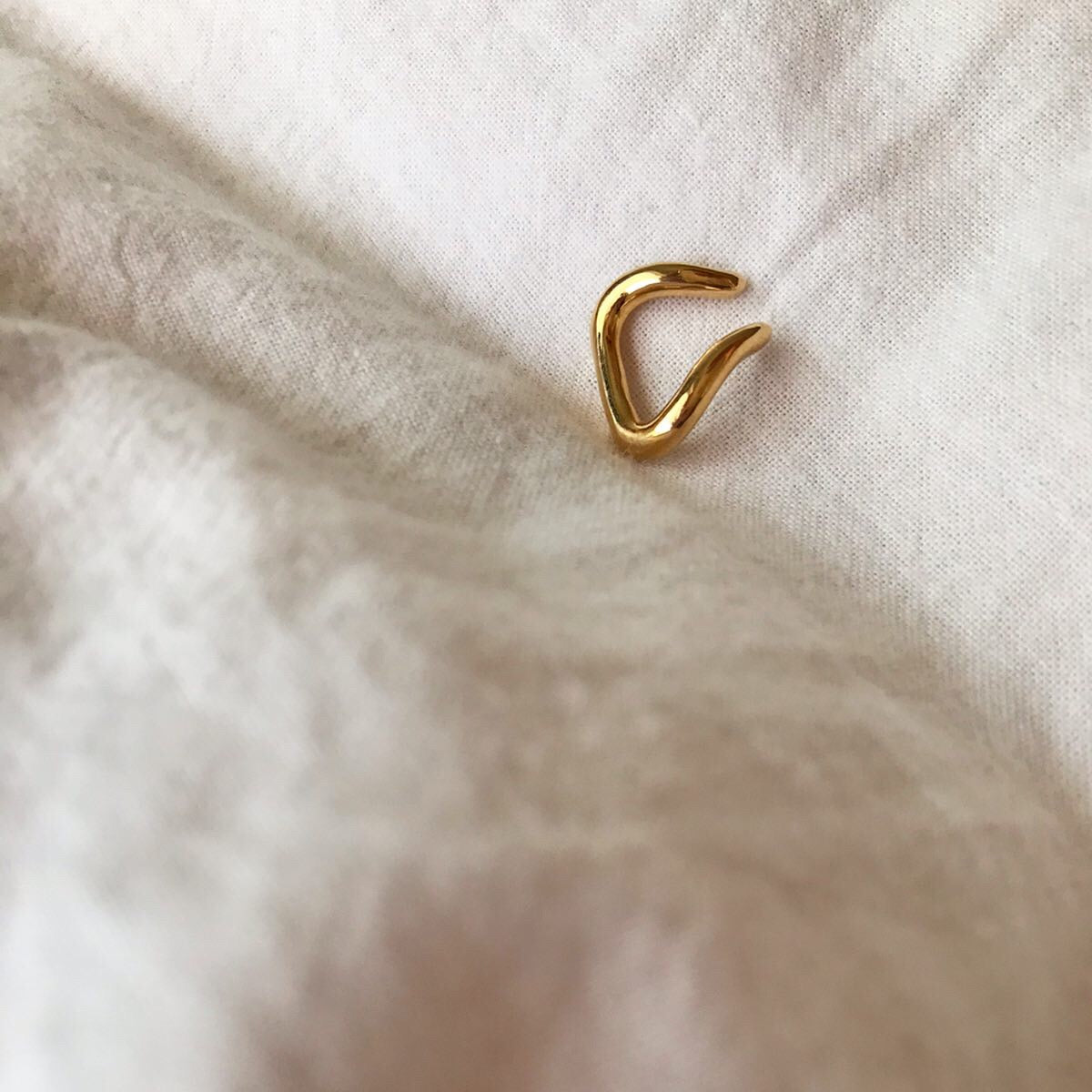 Ear cuff