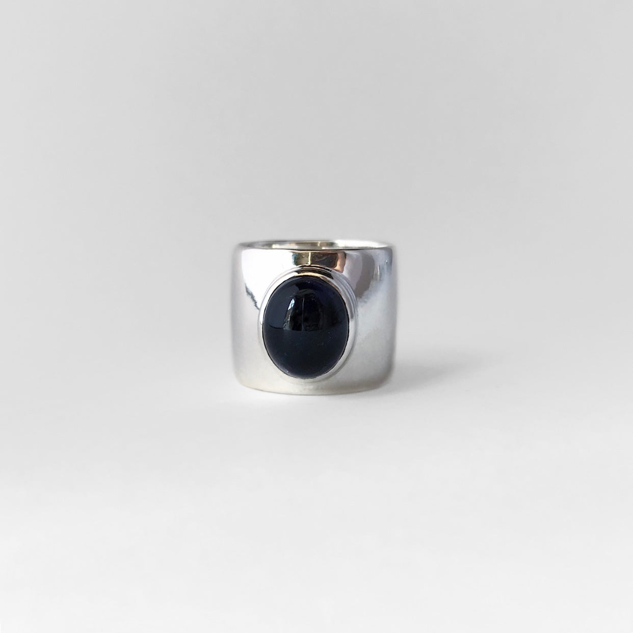 Iolite wide ring