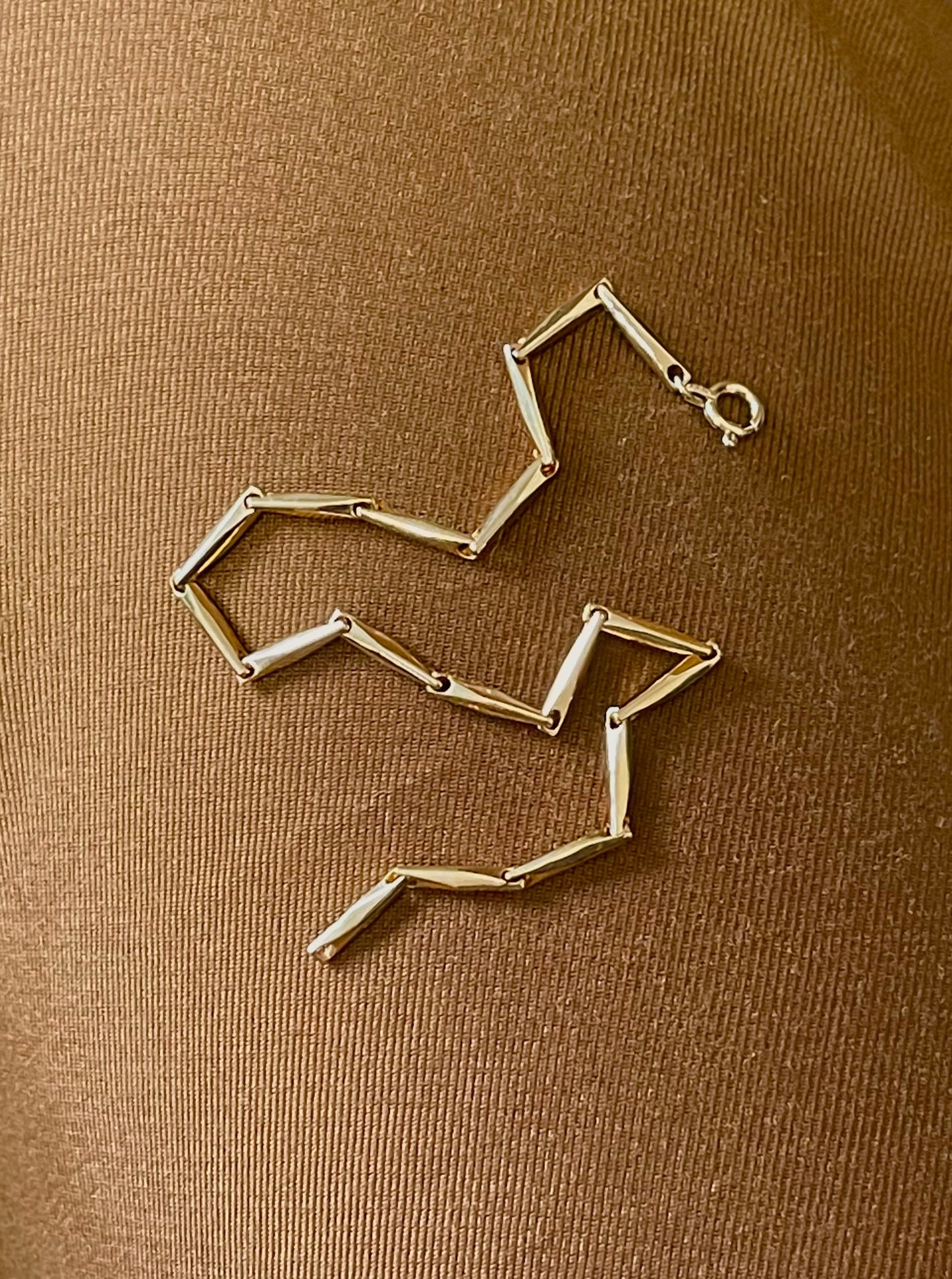Rhombus cut chain bracelet