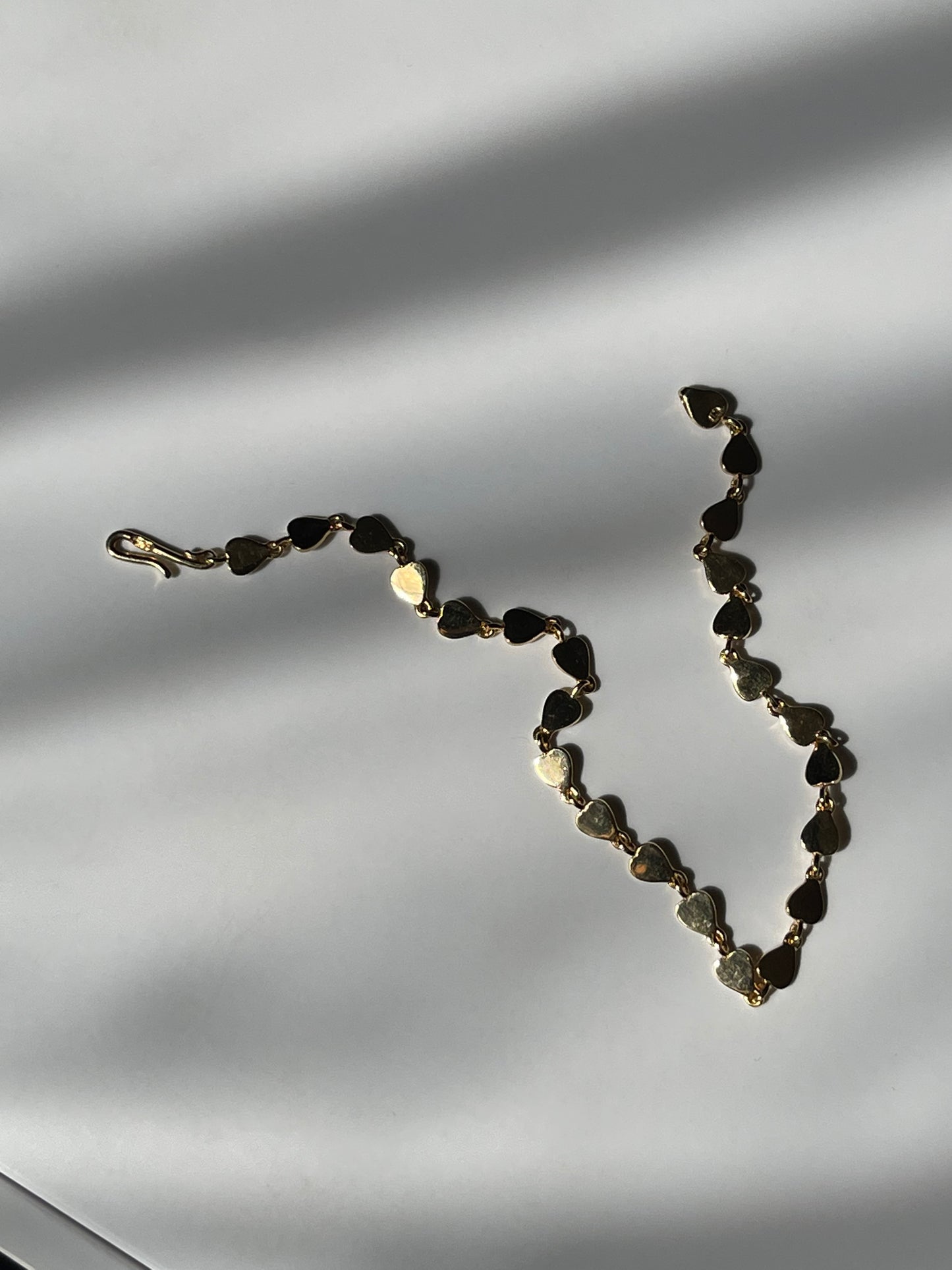 Plate heart bracelet