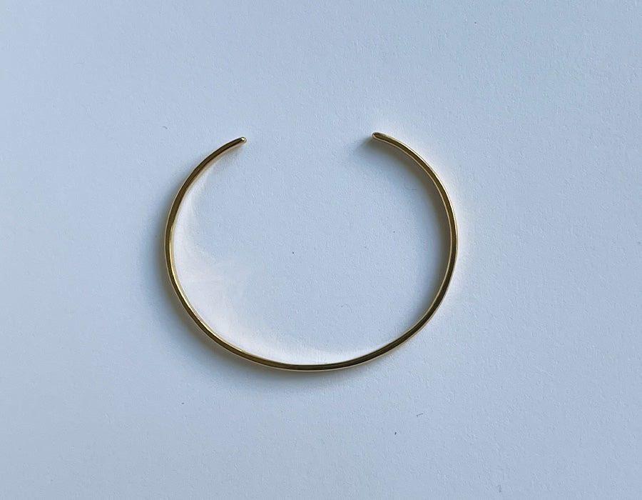 Classic lined bangle